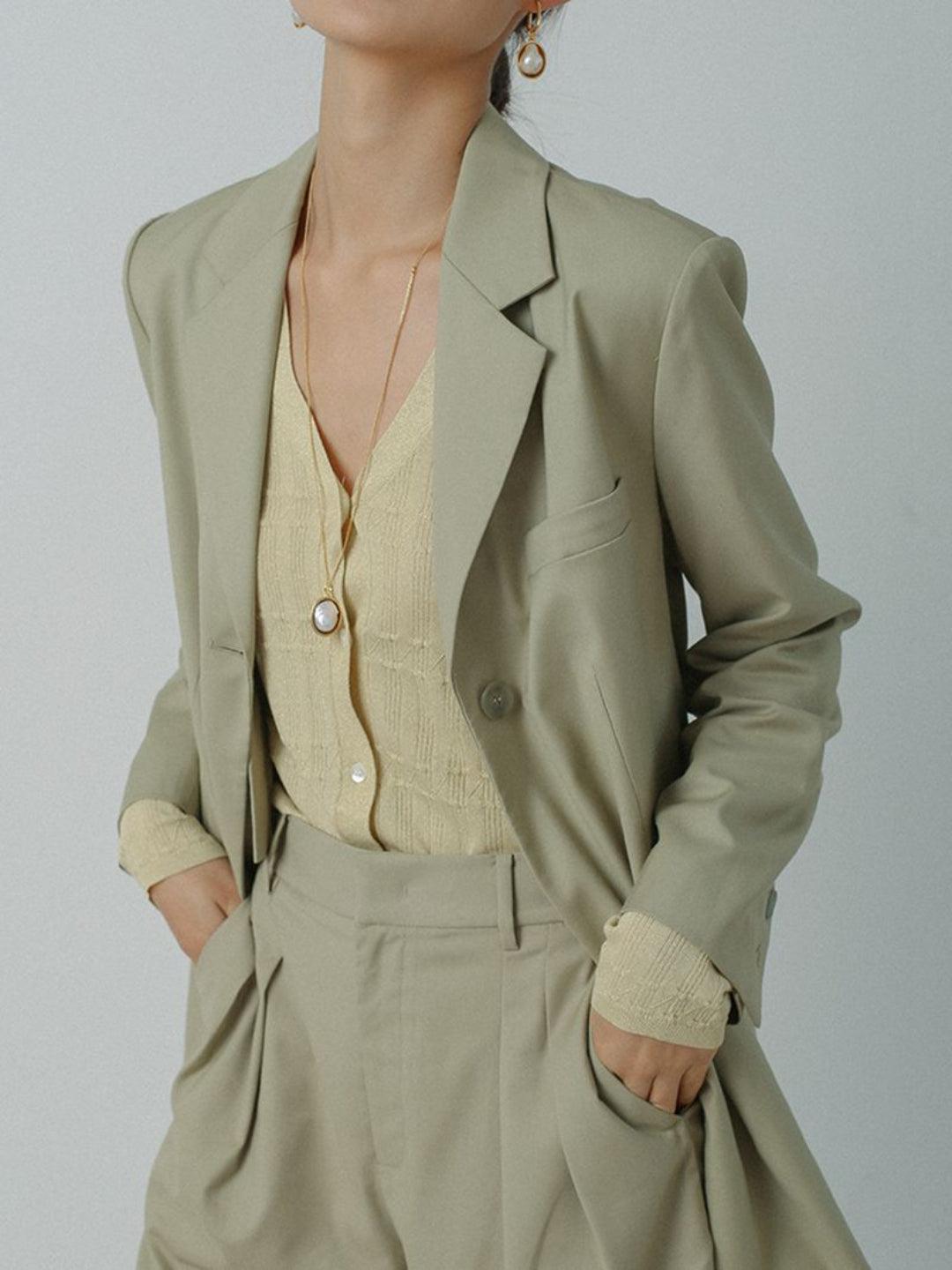 Oval Pendant Baroque Shaped Pearl Necklace - Gembea Jewelry