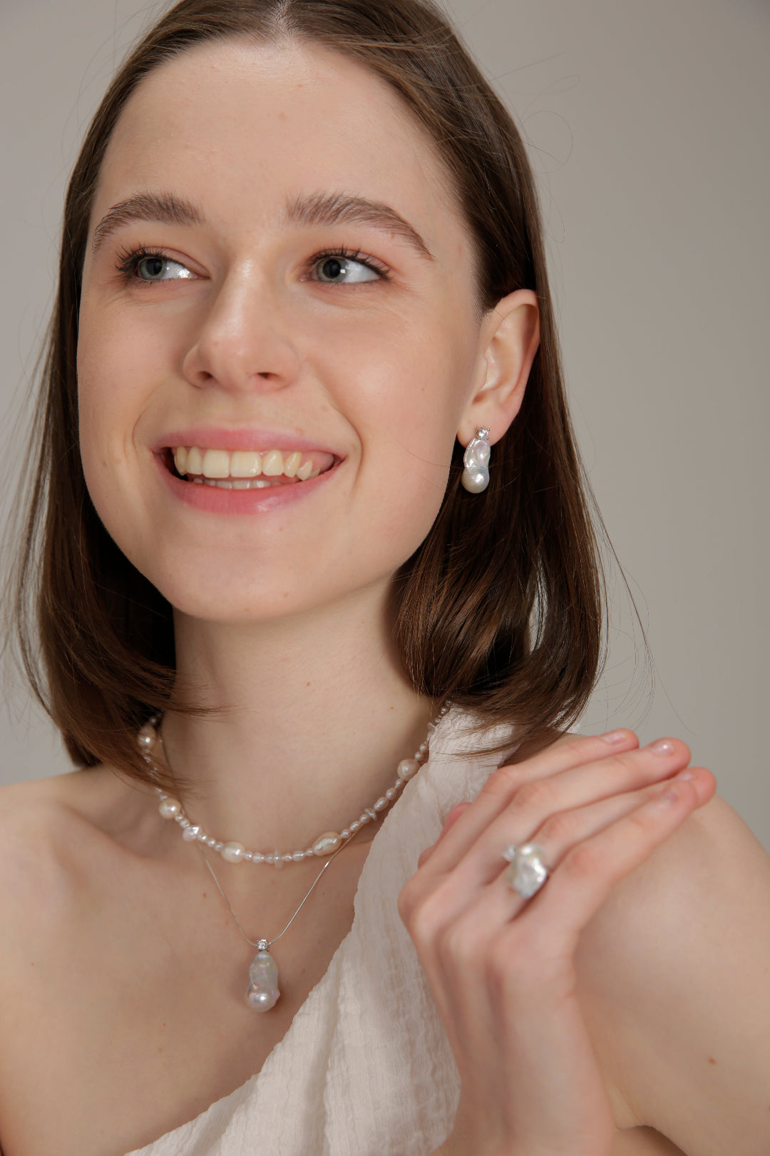 Gembea Jewelry Simple Freshwater Pearl Necklace