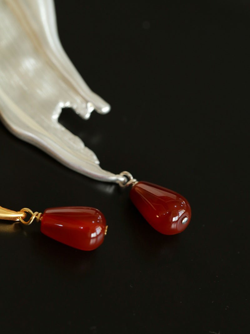 A touch of Oil Painting Red Agate Brooch gembea jewelry