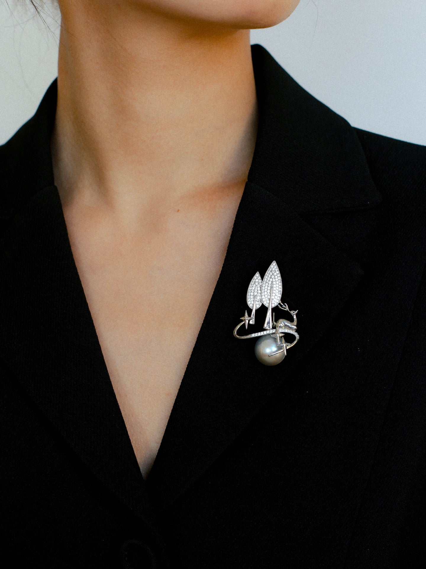 Christmas Deer Mabe Pearl Brooch gembea jewelry