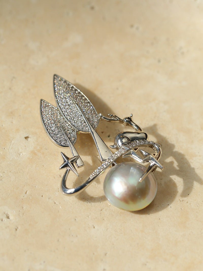 Christmas Deer Mabe Pearl Brooch gembea jewelry