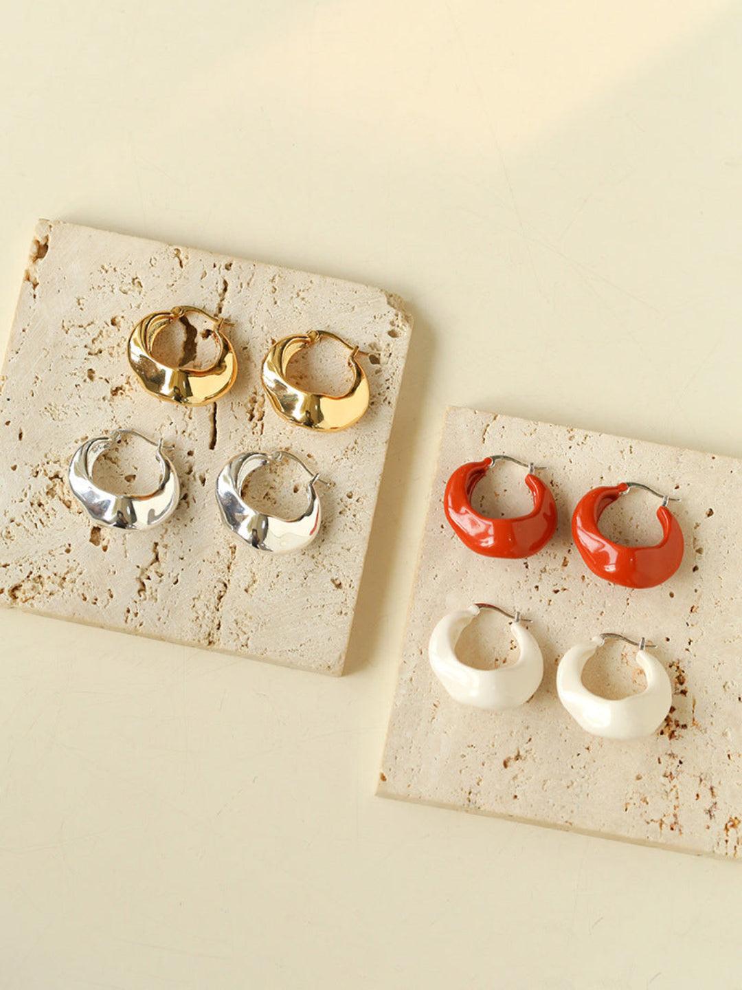 Commuter Twist Floral Geometric Metal Earrings - Gembea Jewelry