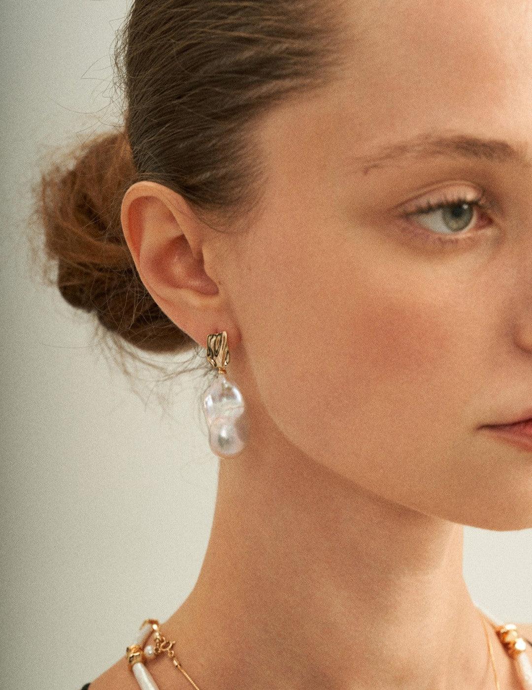 18K Gold Baroque Pendant Pearl Earrings - Gembea Jewelry