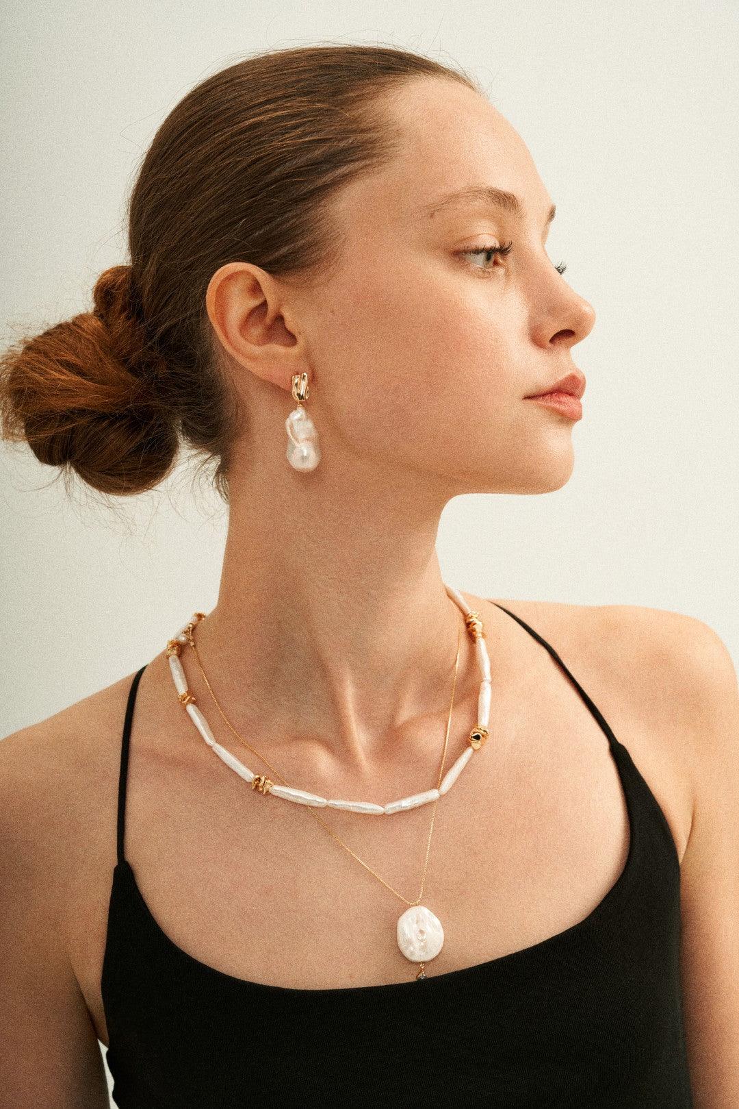 18K Gold Baroque Pendant Pearl Earrings - Gembea Jewelry