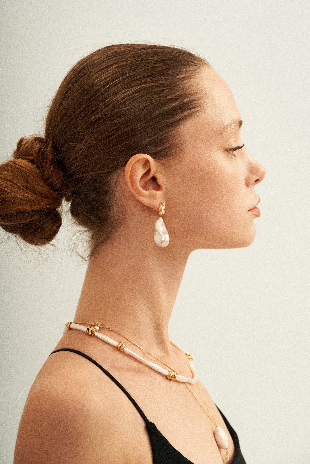 18K Gold Baroque Pendant Pearl Earrings - Gembea Jewelry