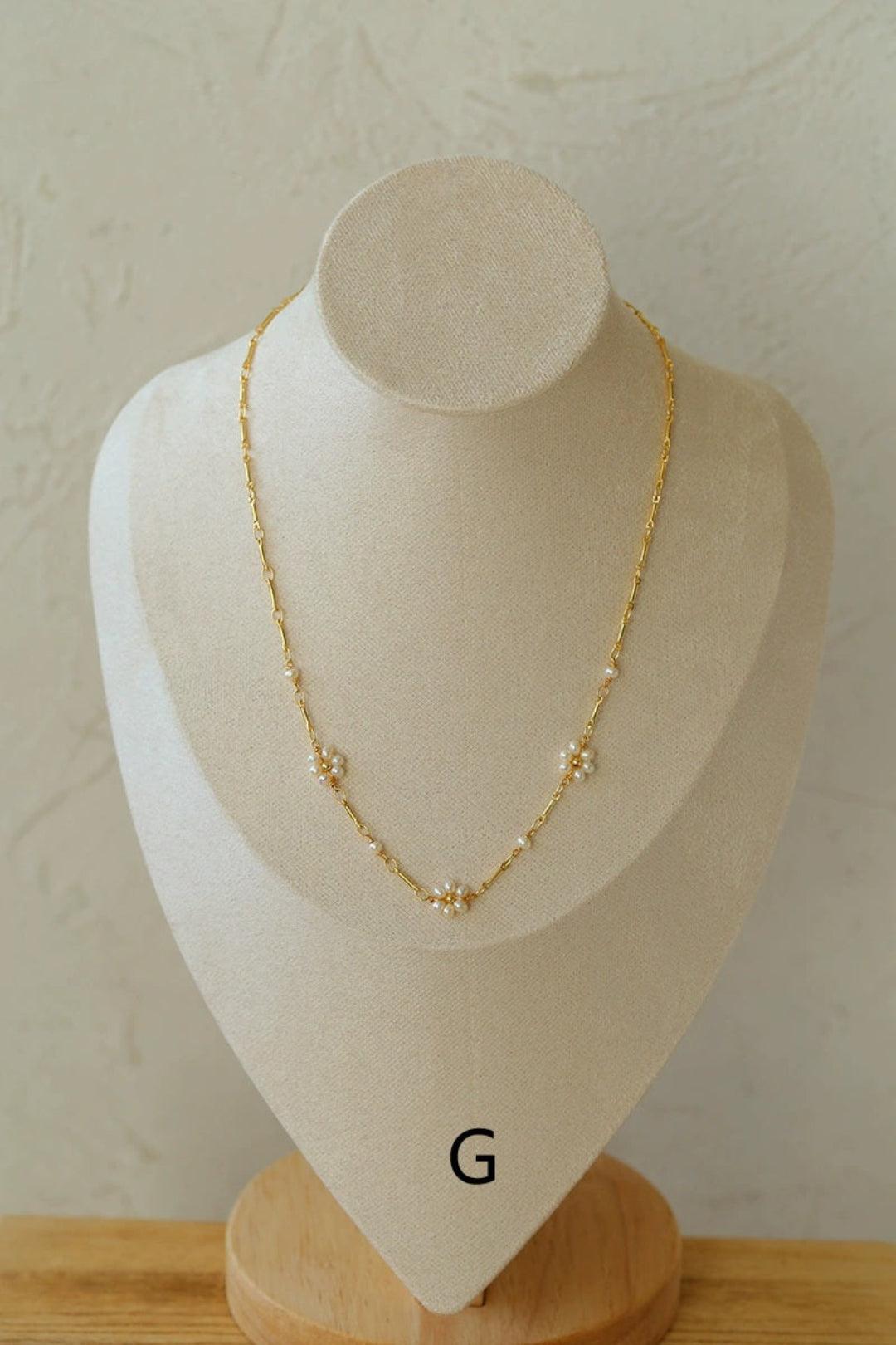Overlay Natural Pearl Pendant Necklace - Gembea Jewelry