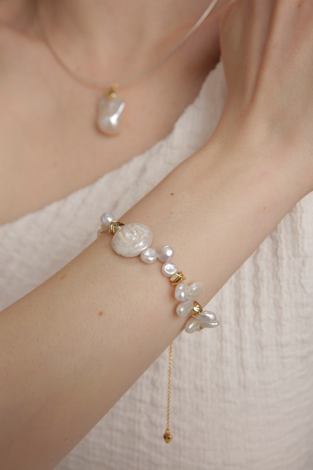 Gembea Jewelry Round Baroque Gold Bean Pearl Bracelet