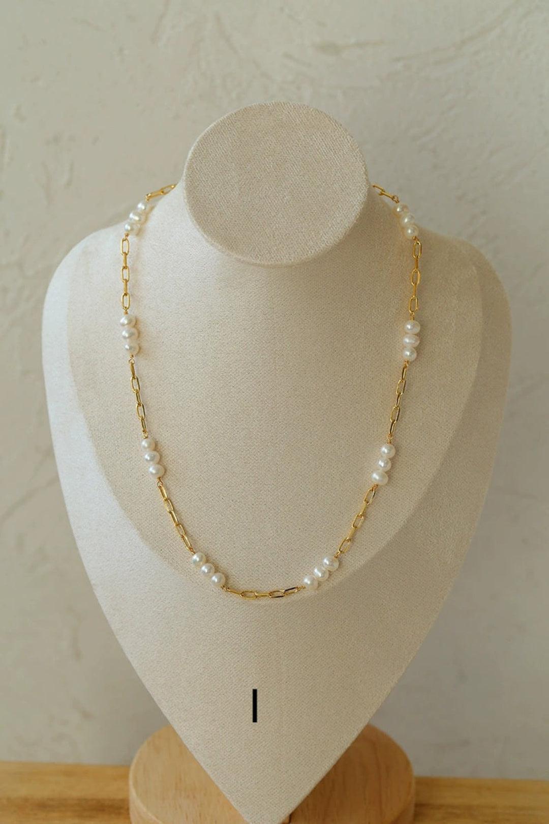 Overlay Natural Pearl Pendant Necklace - Gembea Jewelry
