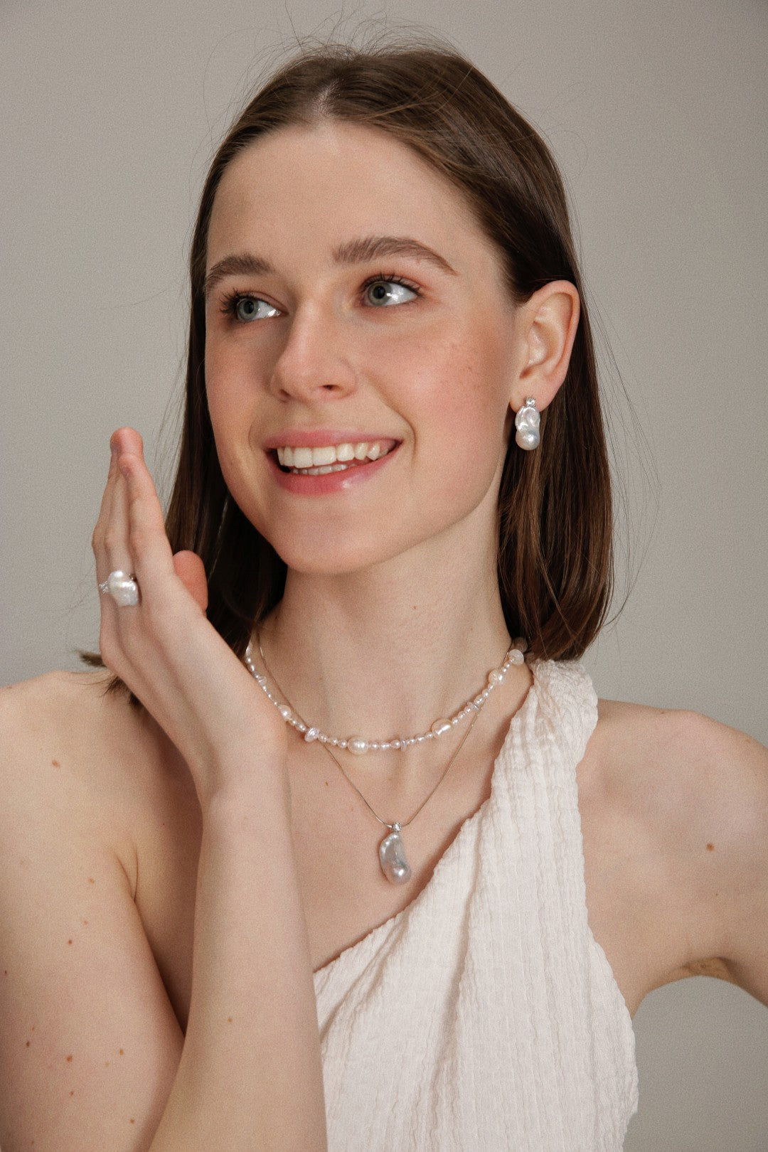 Gembea Jewelry Simple Freshwater Pearl Necklace