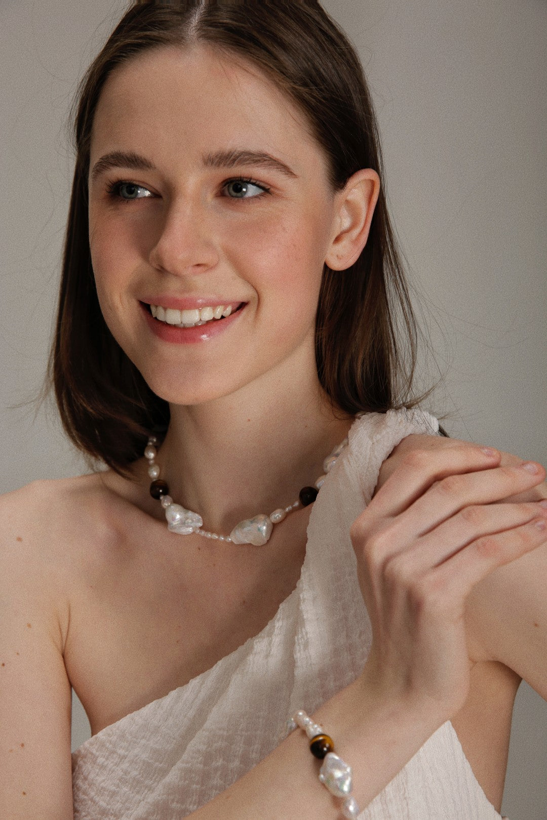 Gembea Jewelry Amber Baroque Pearl Necklace