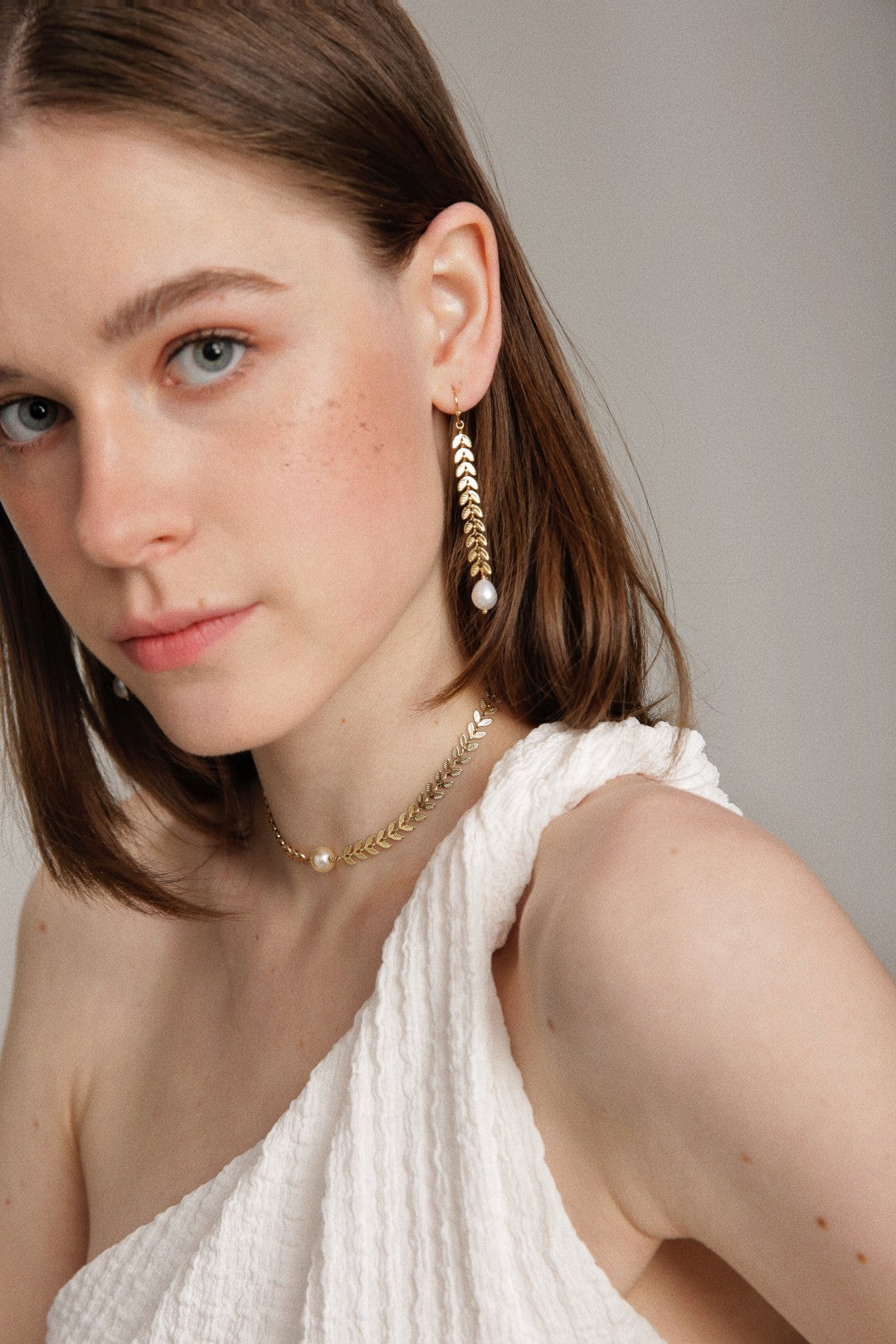 Gembea Jewelry Love and the City Leaf Pearl Earrings