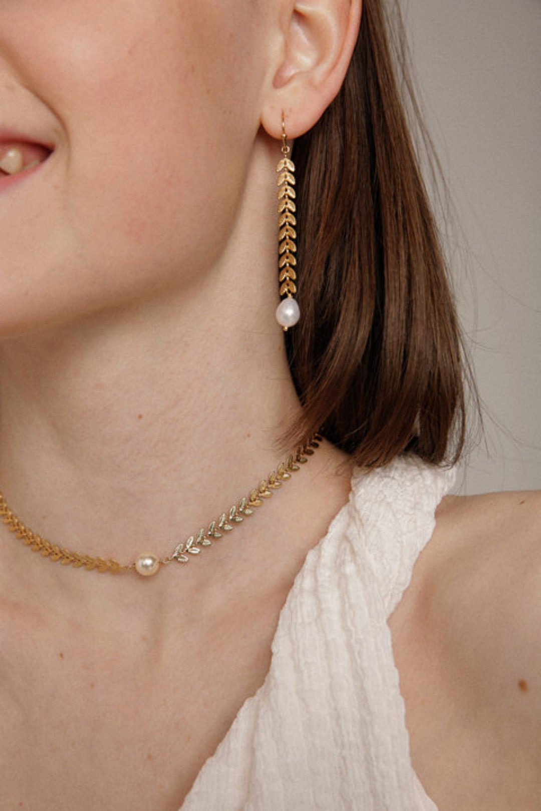 Gembea Jewelry Love and the City Leaf Pearl Earrings