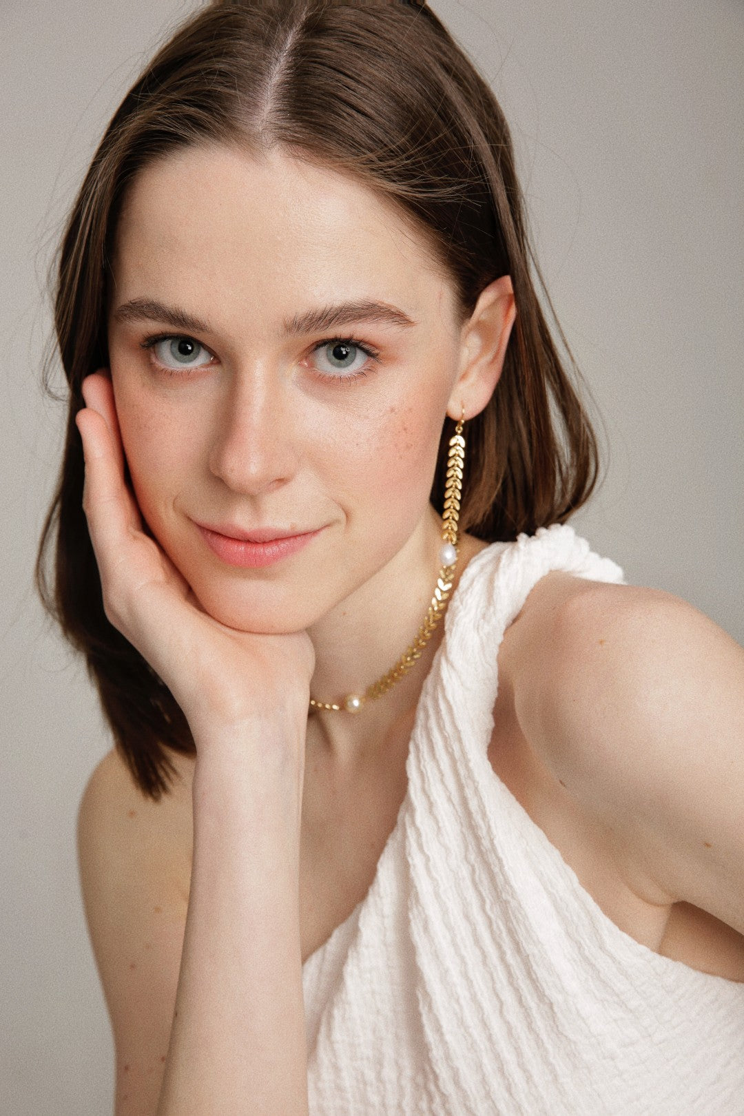 Gembea Jewelry Love and the City Leaf Pearl Earrings