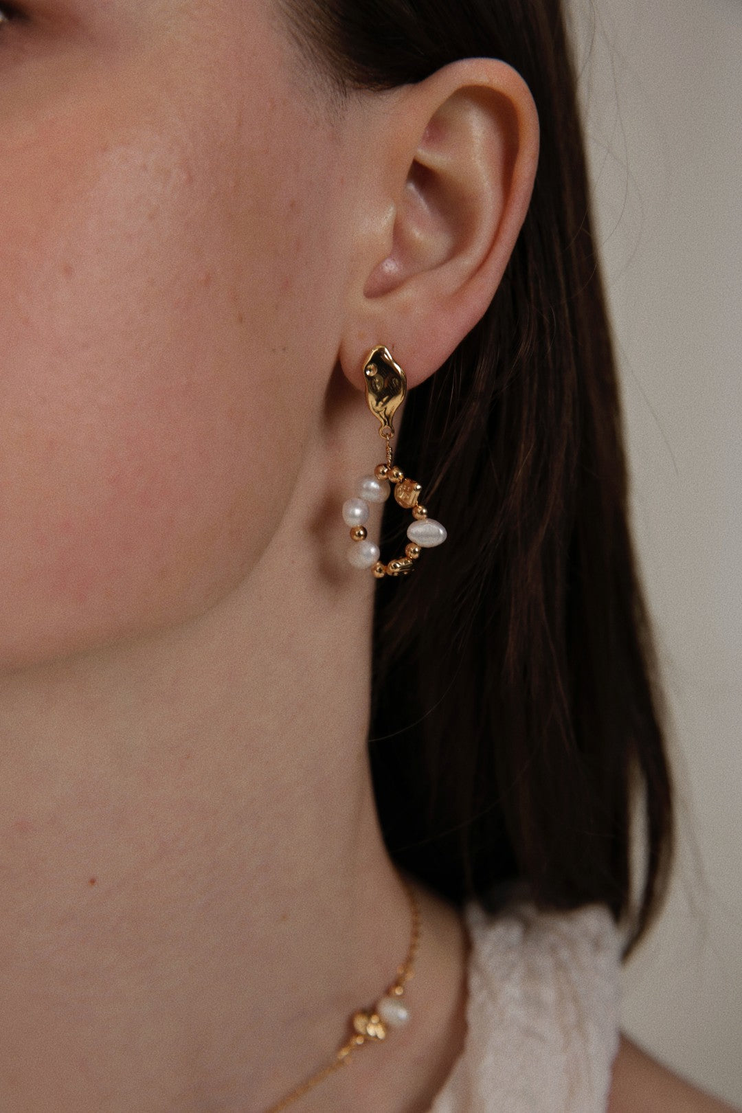 Gembea Jewelry Pearl Circle Drop Earrings