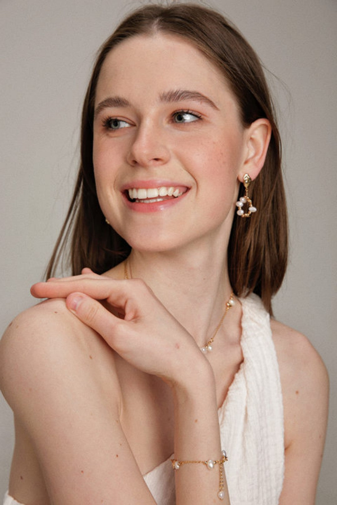 Gembea Jewelry Pearl Circle Drop Earrings