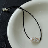 Minimalist Baroque Pearl Black Agate Beaded Necklace-Gembea Jewelry