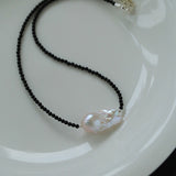 Minimalist Baroque Pearl Black Agate Beaded Necklace-Gembea Jewelry
