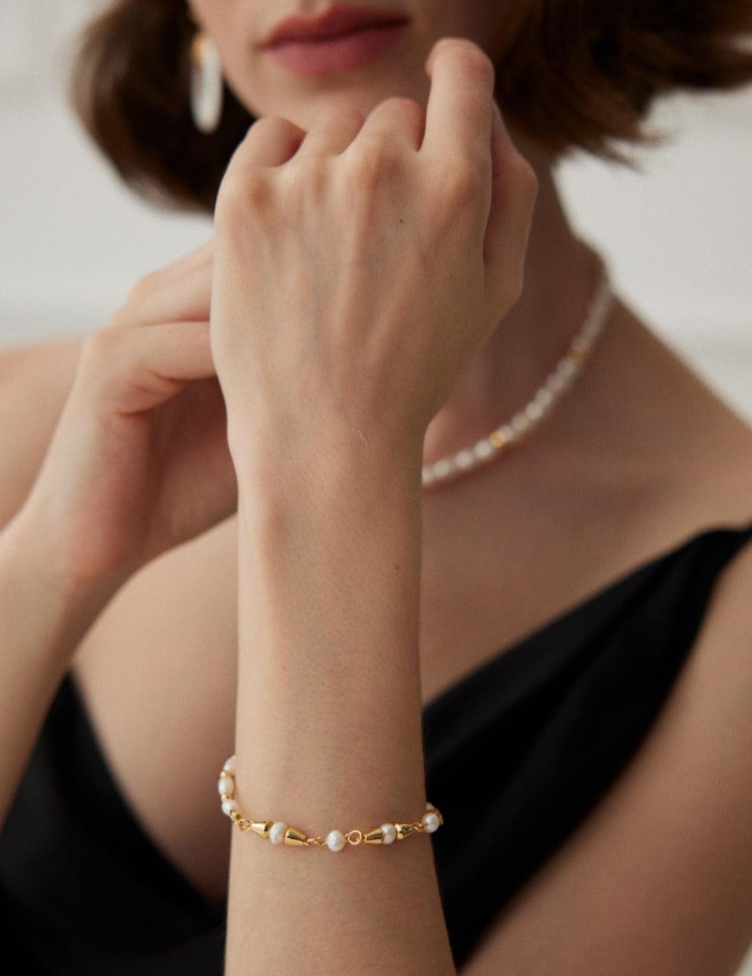 Minimalist French Style Gold and Pearl Beaded Bracelet Gembea - Gembea Jewelry