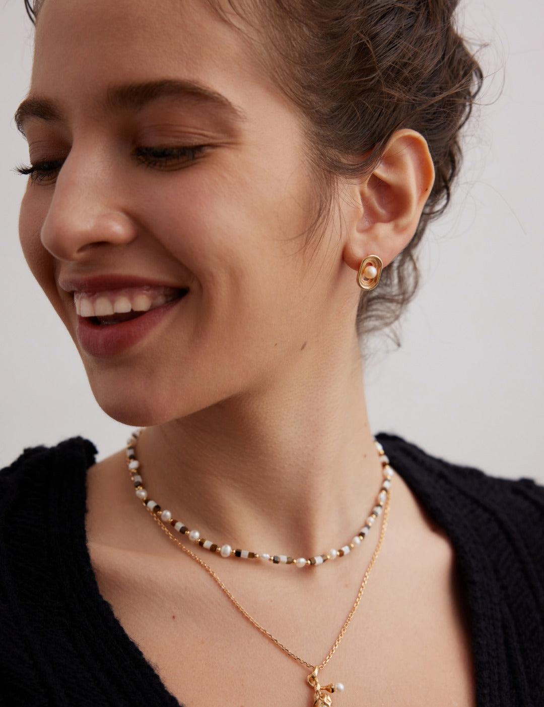 Minimalist Metallic Pearl Stud Earrings - Gembea Jewelry