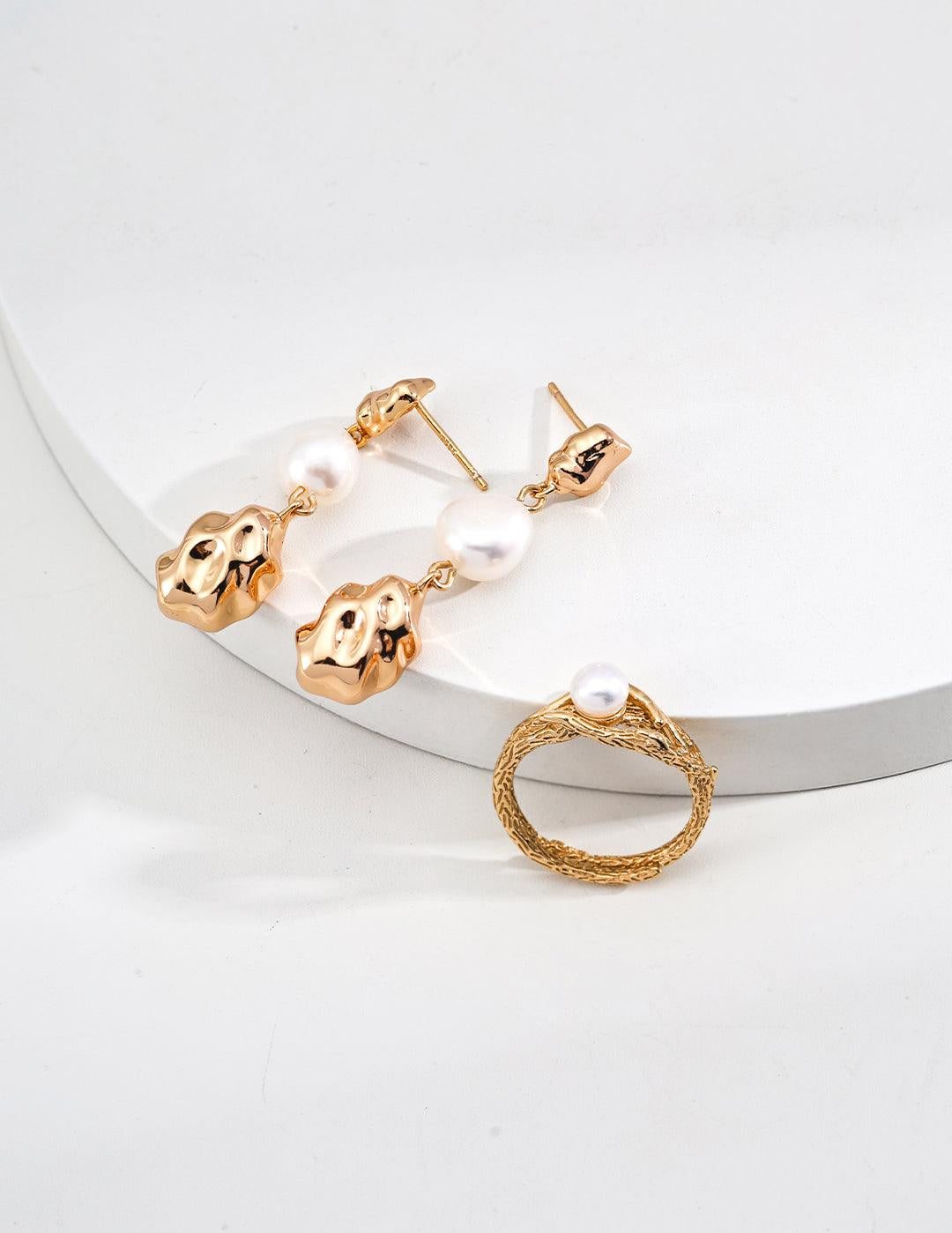 Minimalist Style Natural Freshwater Pearl Ring - Gembea Jewelry