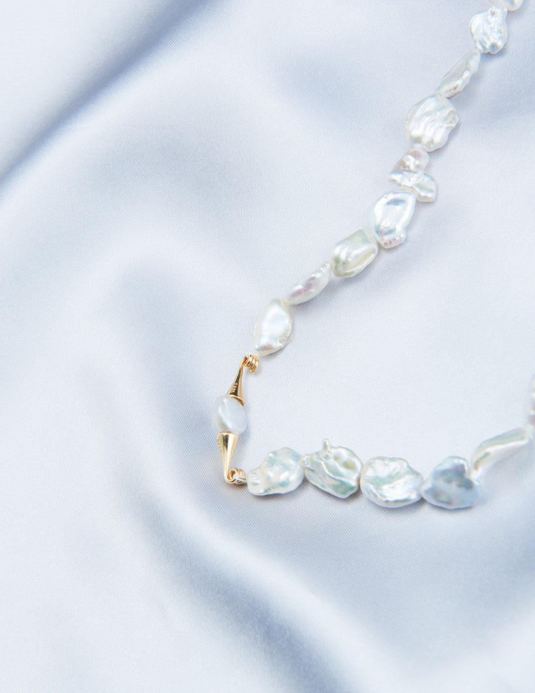 Moustache Baroque Pearl Beaded Necklace - Gembea Jewelry