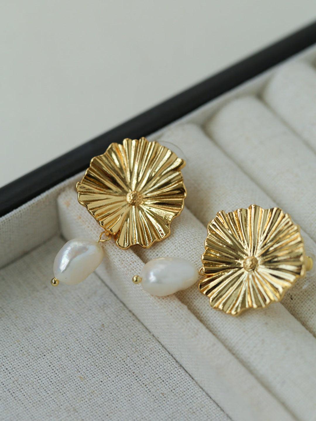 Simple Lotus Leaf Metallic Pearl Earrings - Gembea Jewelry