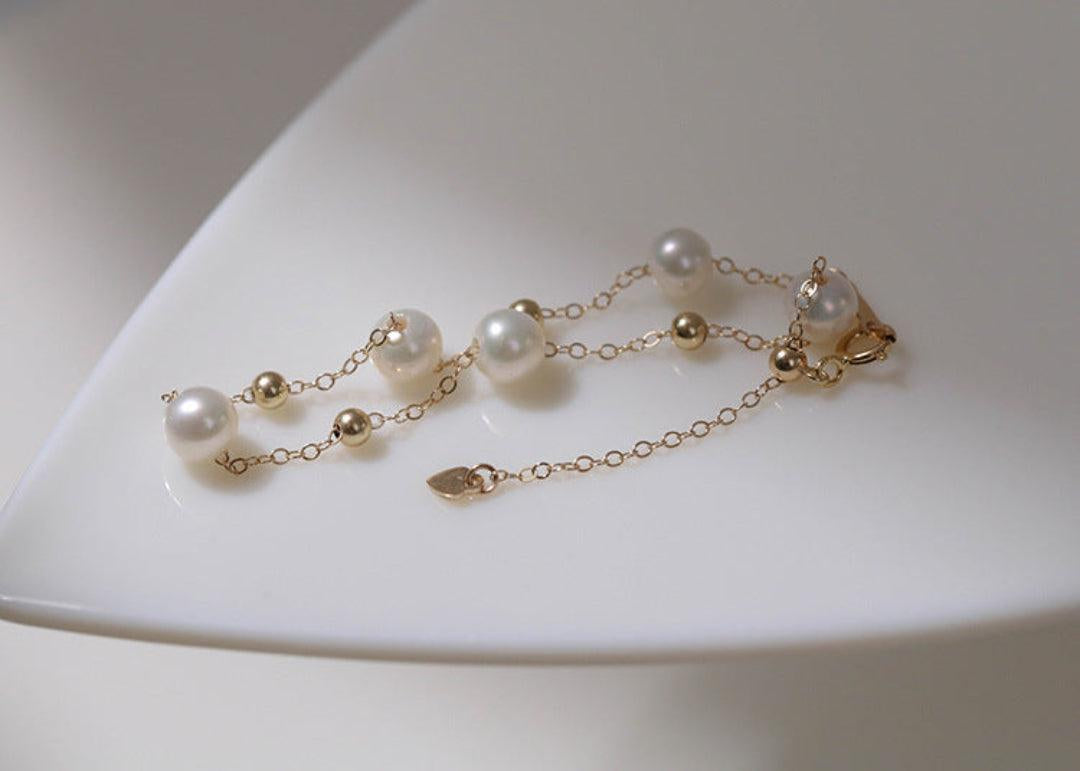 Love and the City Chain Pearl Bracelet - Gembea Jewelry