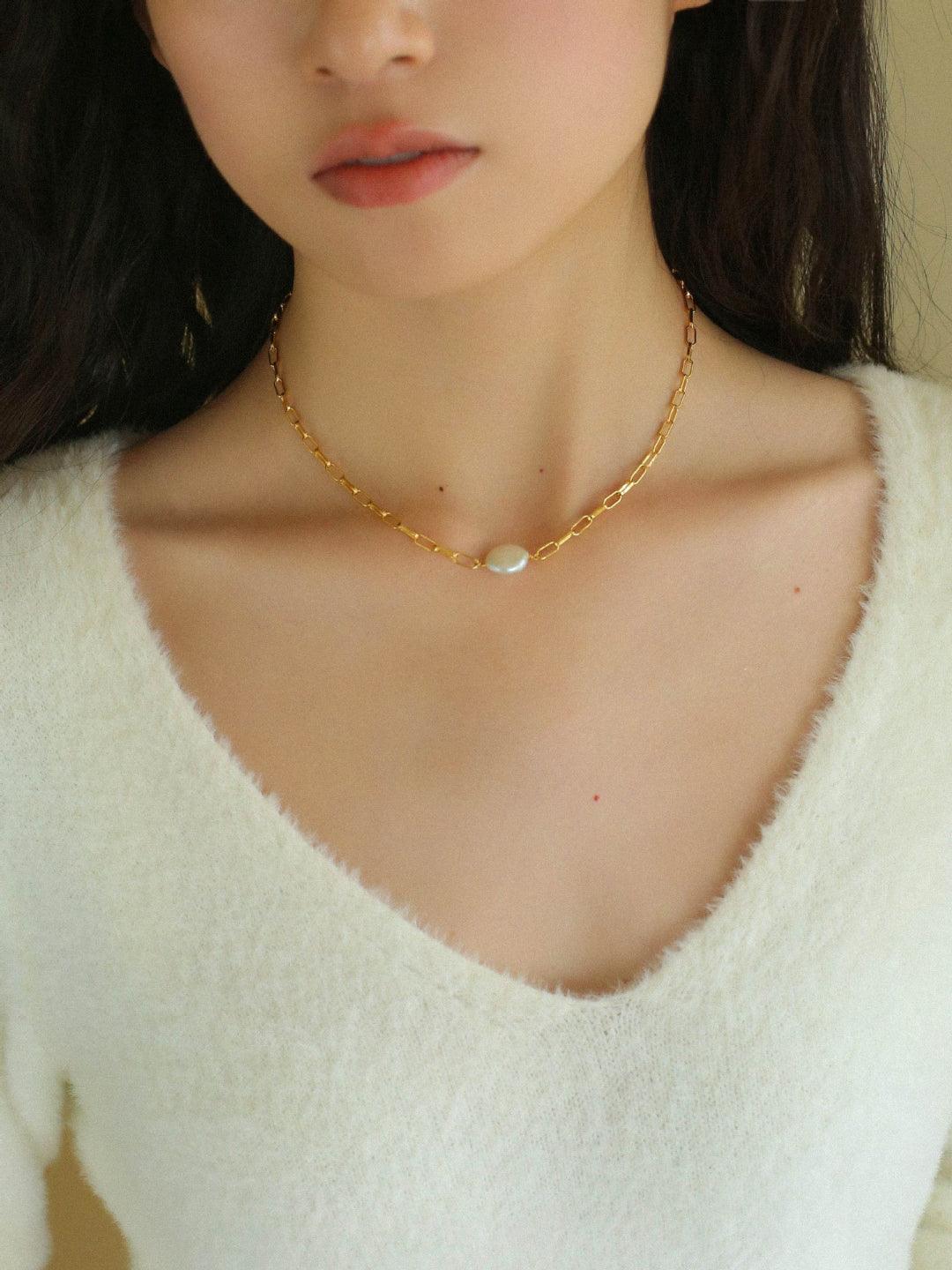 Overlay Natural Pearl Pendant Necklace - Gembea Jewelry