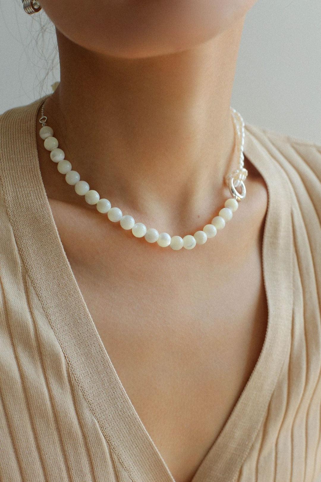 Round Buckle Rice Pearl White Shell Necklace - Gembea Jewelry