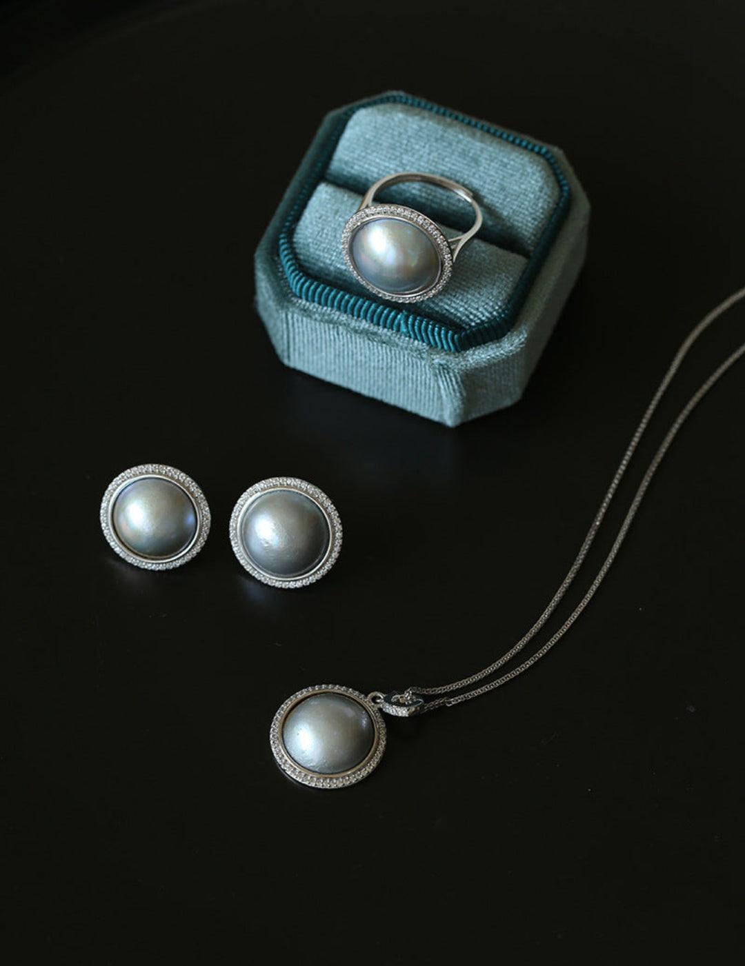 Seawater Mabe Pearl Pendant Necklace - Gembea Jewelry