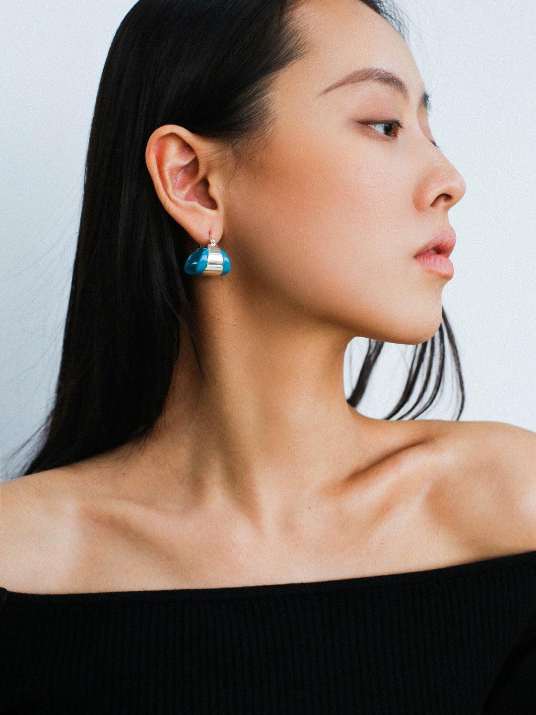 Simple Enamel Glaze Curved Hoop Earrings - Gembea Jewelry