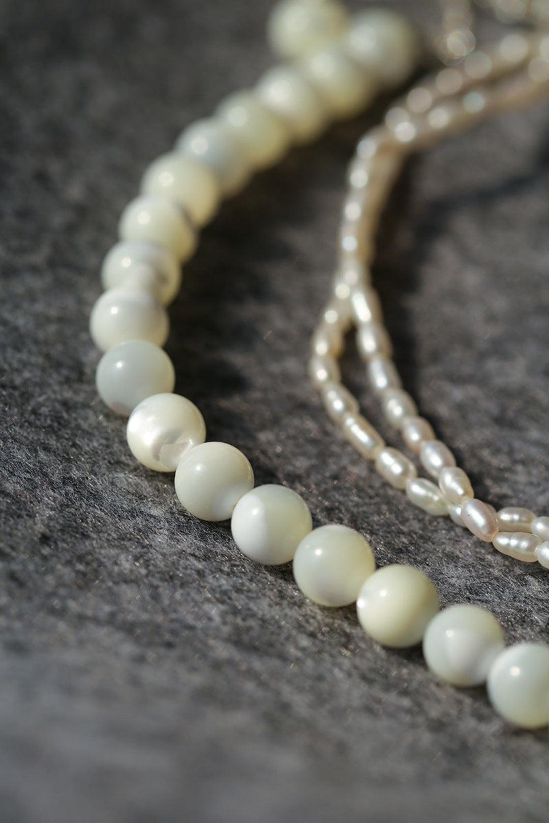 Round Buckle Rice Pearl White Shell Necklace - Gembea Jewelry