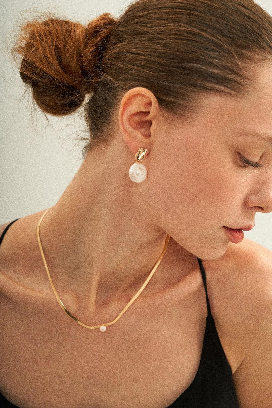 Round Pendant Baroque Pearl Earrings - Gembea Jewelry