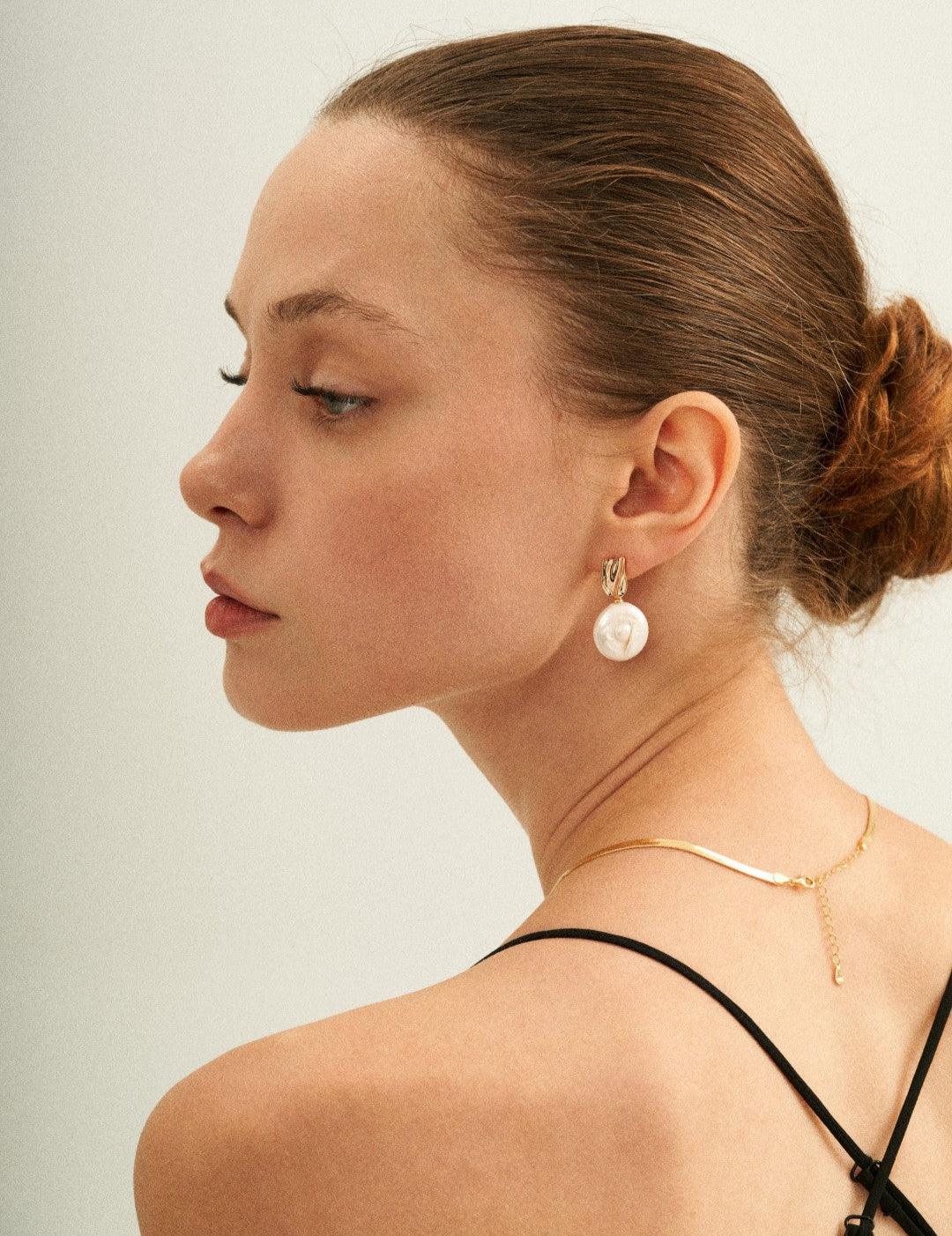 Round Pendant Baroque Pearl Earrings - Gembea Jewelry