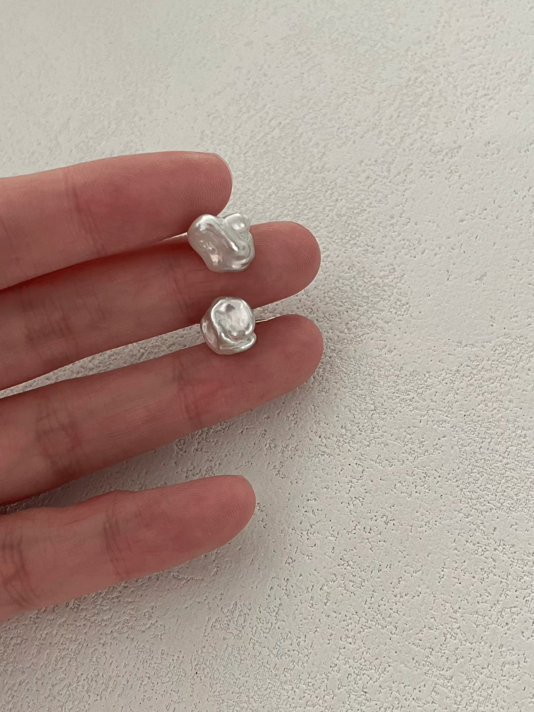 Simple Keshi Baroque Pearl Stud Earrings - Gembea Jewelry