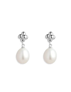 Simple Natural Pearl Stud Earrings