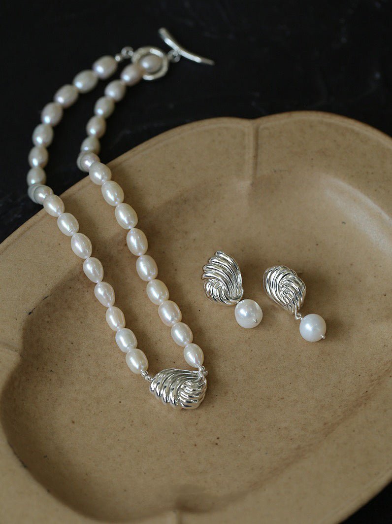 Spiral Metal Pendant Pearl Beaded Necklace gembea jewelry