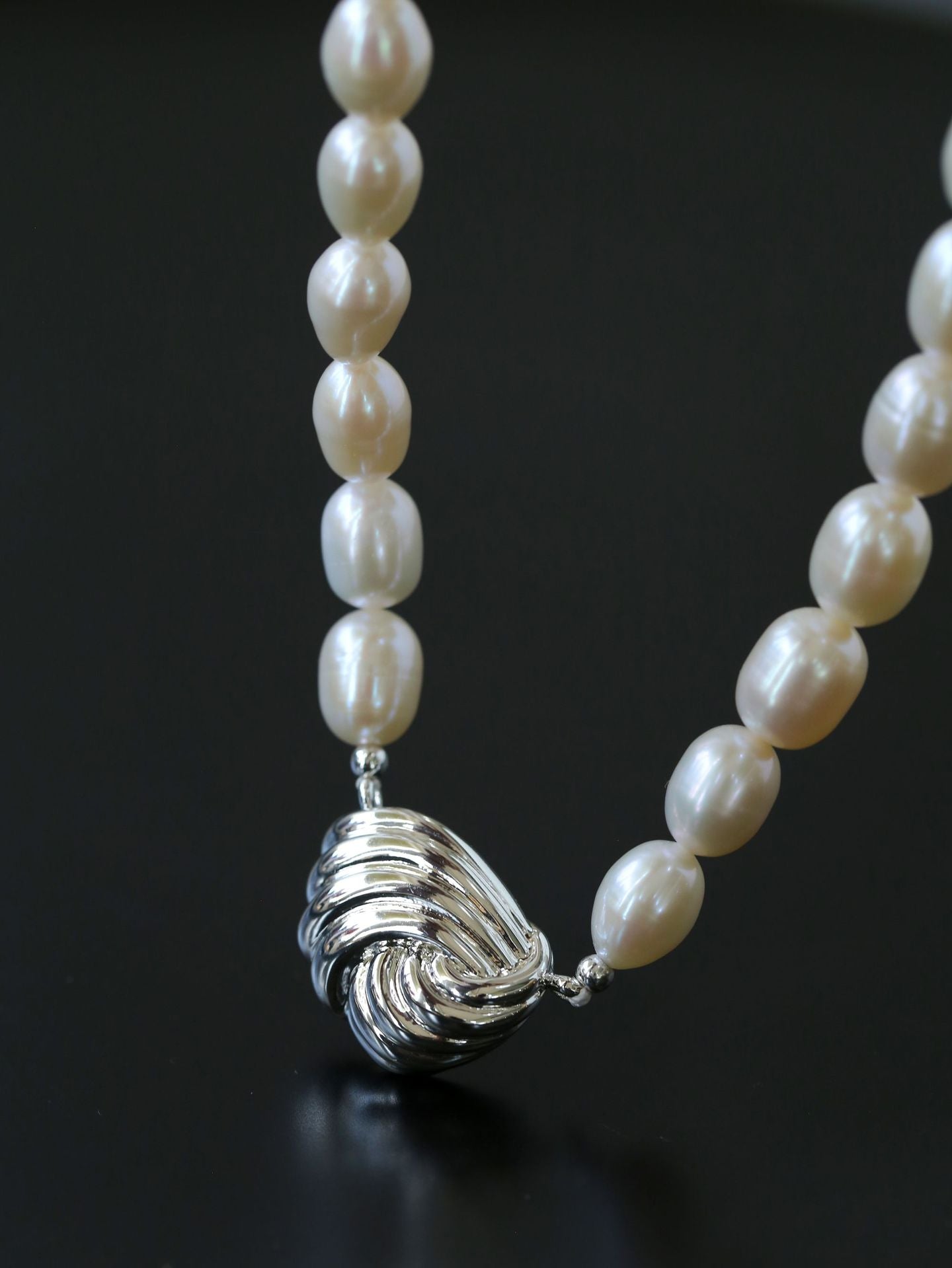 Spiral Metal Pendant Pearl Beaded Necklace gembea jewelry