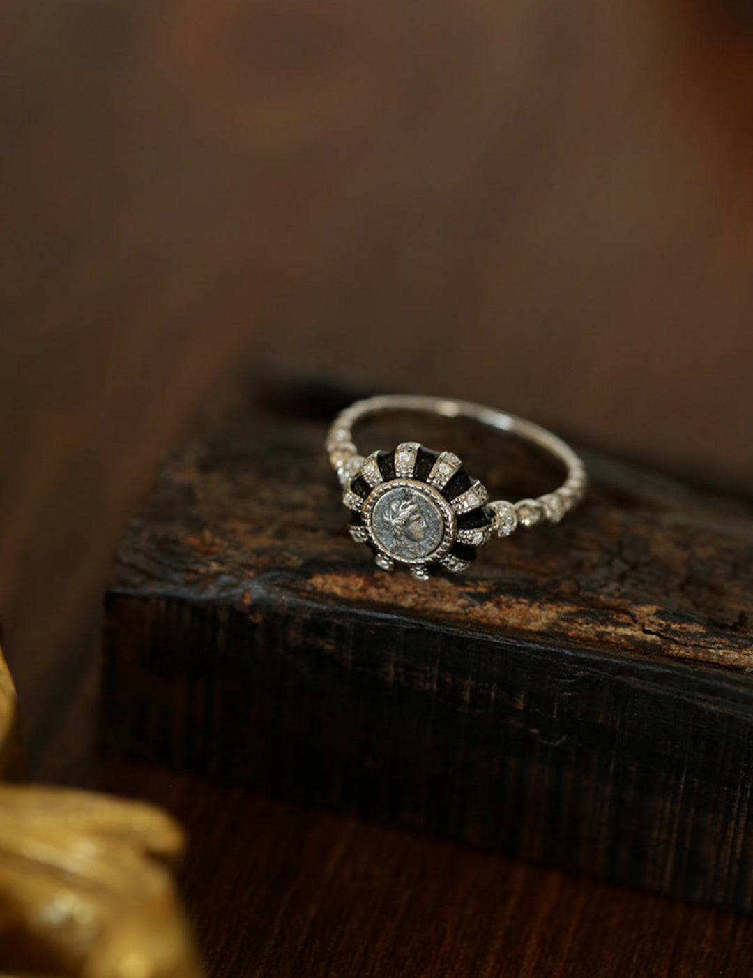 Style E Vintage Narcissus Black White Coins Ring-Gembea Jewelry