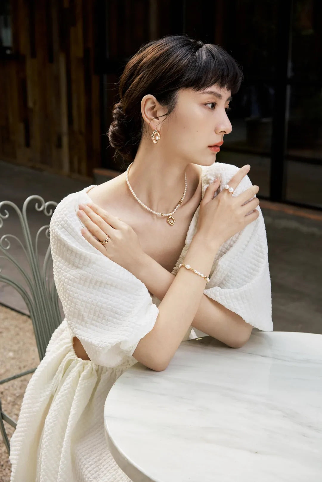 Elegant Pearl Beaded Pendant Necklace