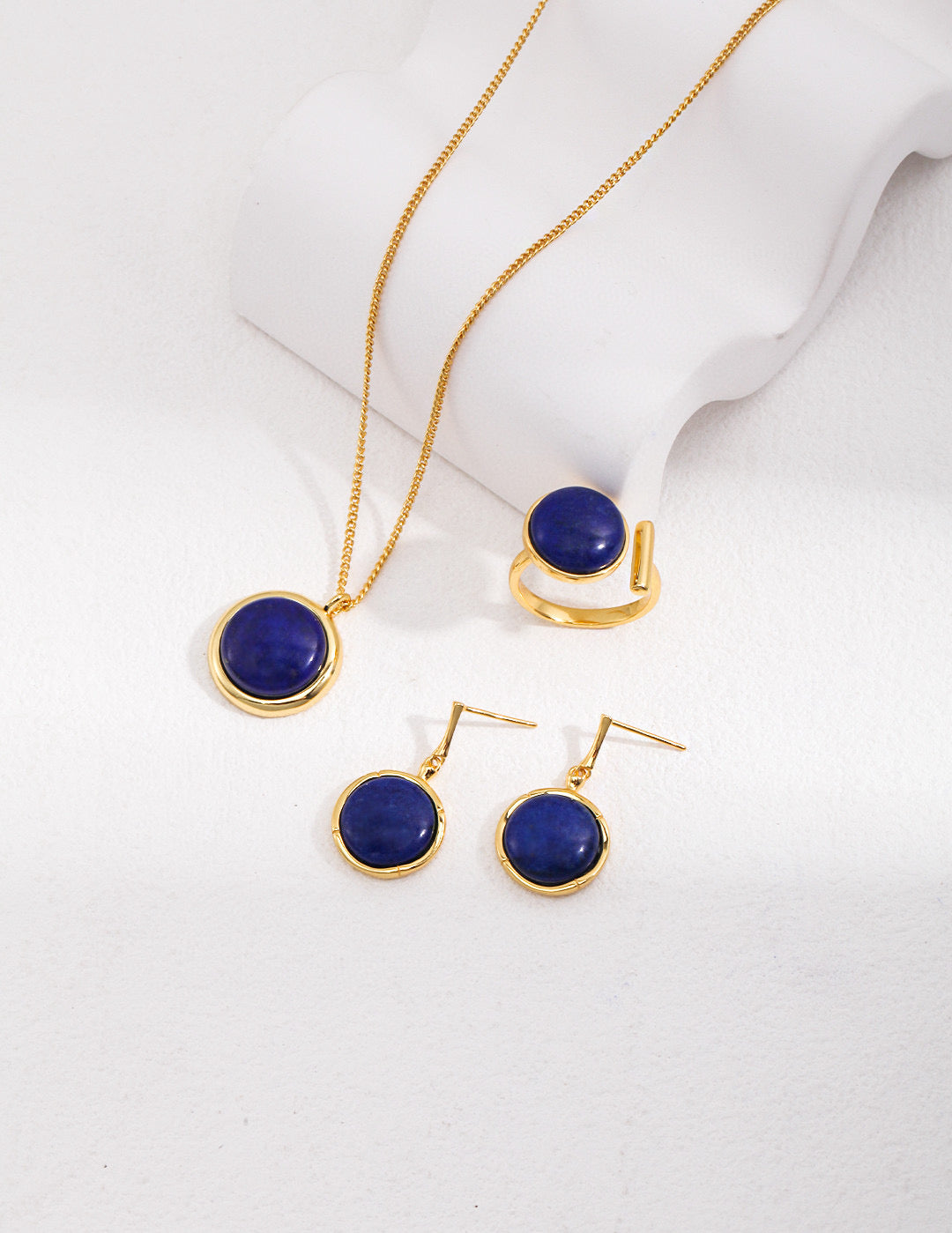 Gembea Jewelry Lazuli Days Series Blue Halo Pendant Necklace