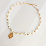 Gembea Jewelry Queen's Seal Pendant Pearl Necklace