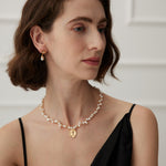 Gembea Jewelry Queen's Seal Pendant Pearl Necklace