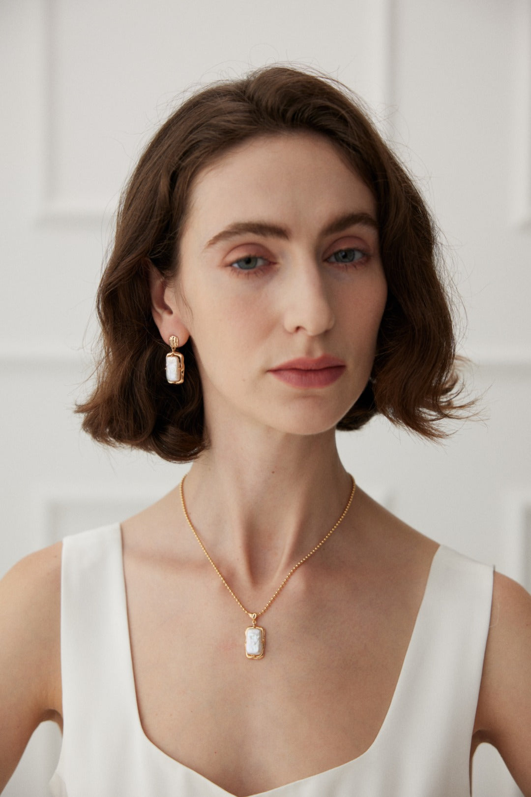 Gembea Jewelry Rectangular Baroque Pearl Chain Necklace