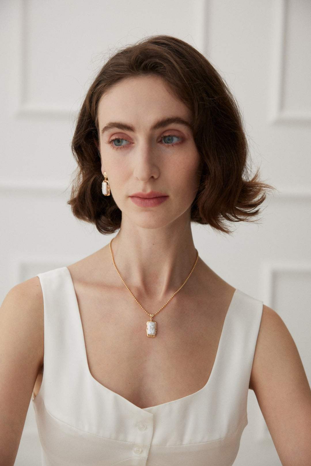 Gembea Jewelry Rectangular Baroque Pearl Chain Necklace