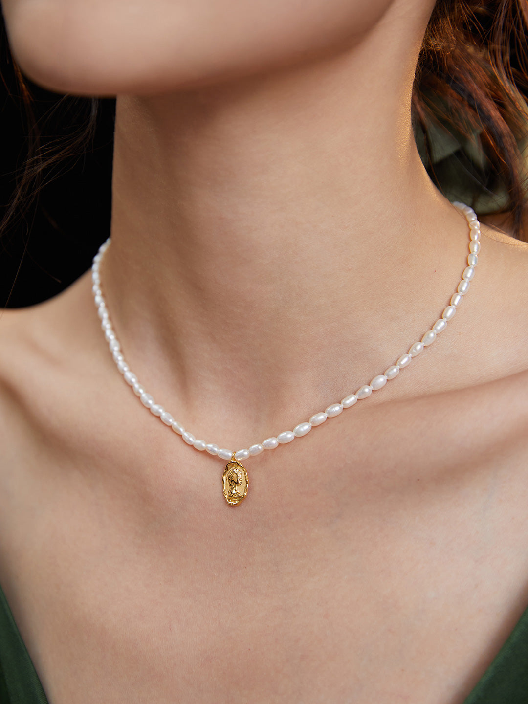 Queen Gold Pendant Rice Pearl Necklace-Gembea Jewelry
