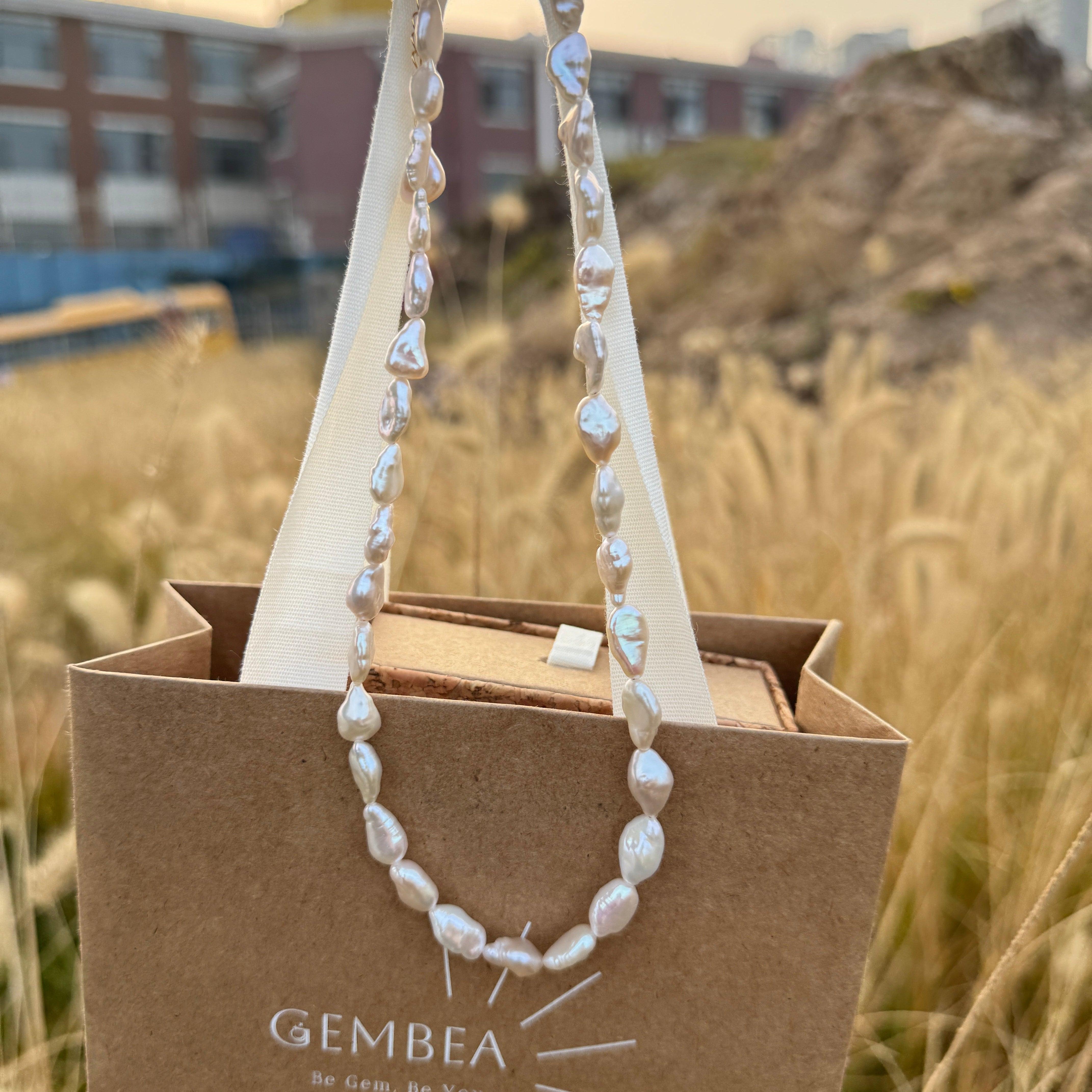 Minimalist Pearl Jewelry Styling Guide