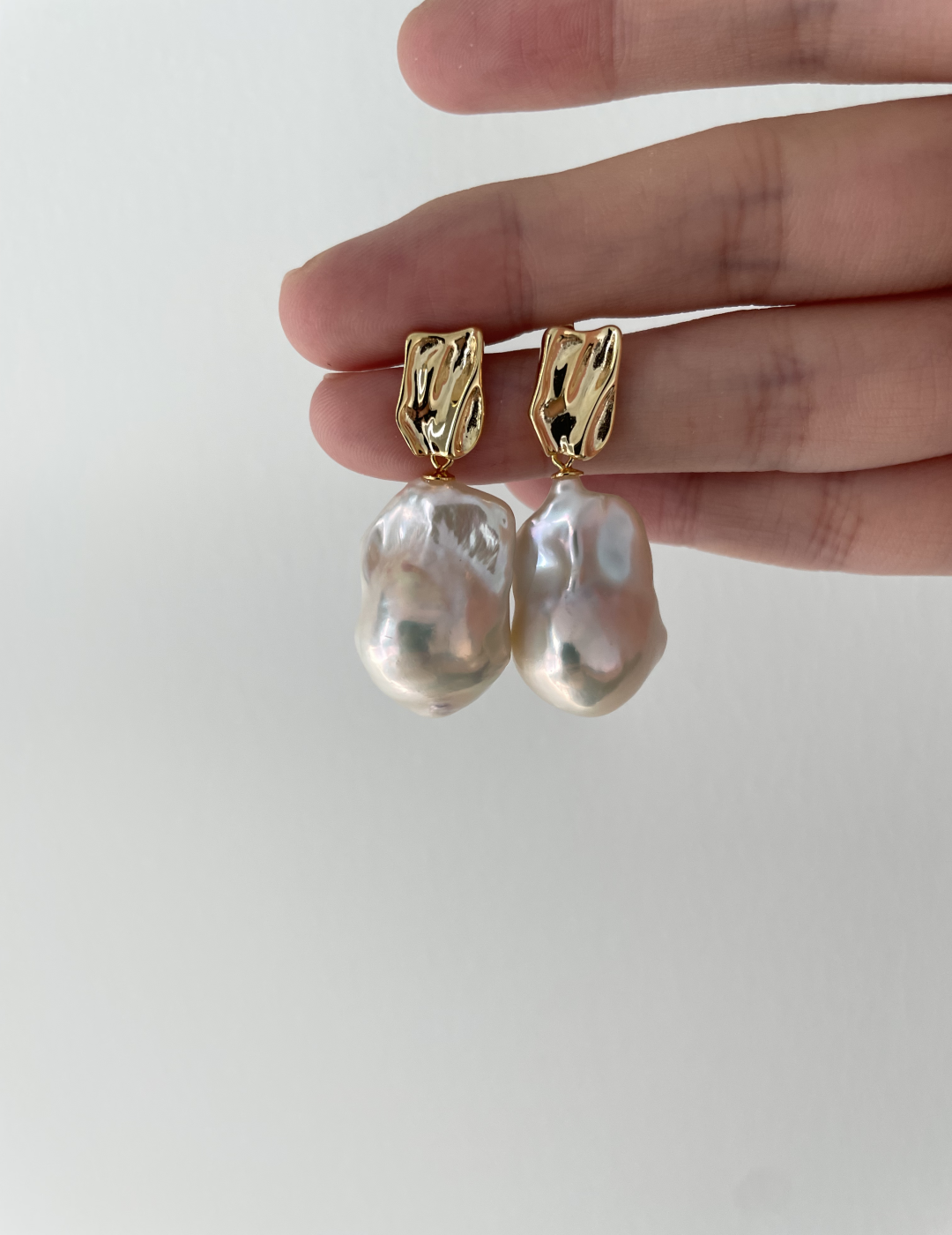 18K Gold Baroque Pendant Pearl Earrings