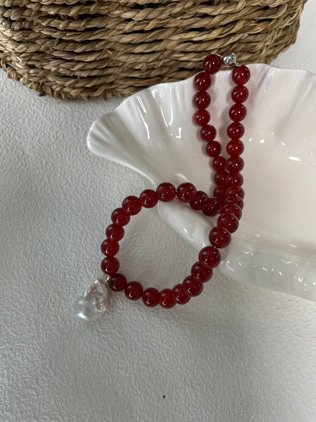 Red Agate Baroque Pearl Pendant Necklace