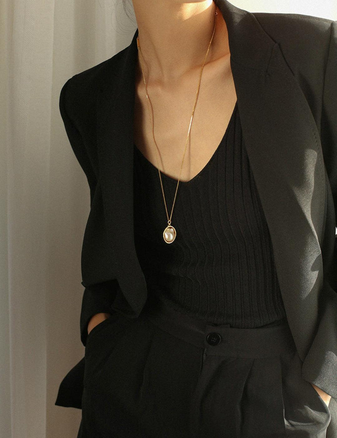 Oval Pendant Baroque Shaped Pearl Necklace - Gembea Jewelry